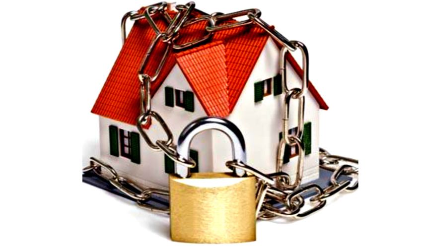 Gekeurde cilinder achter zwaar beslag bij een Utrechtse woning Gekeurde cilinder achter zwaar beslag bij een Utrechtse woning